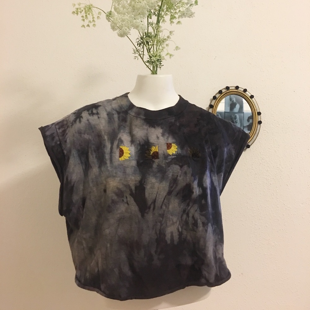 Cropped top